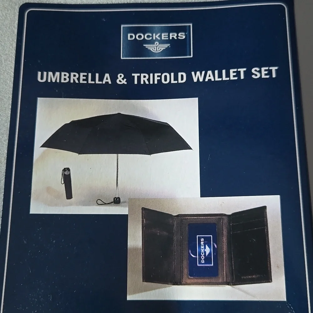Dockers Black Umbrella and Tri-Fold Black Leather Wallet Set - NEW